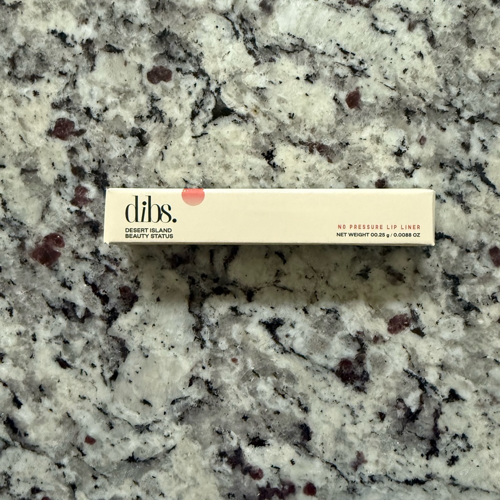 DIBS No Pressure Lip Liner in Light